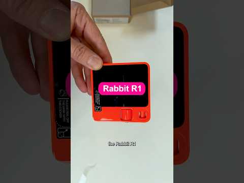 Rabbit R1 unboxing and first impressions! What a weird little AI device???? #ai #rabbitr1 #unboxing