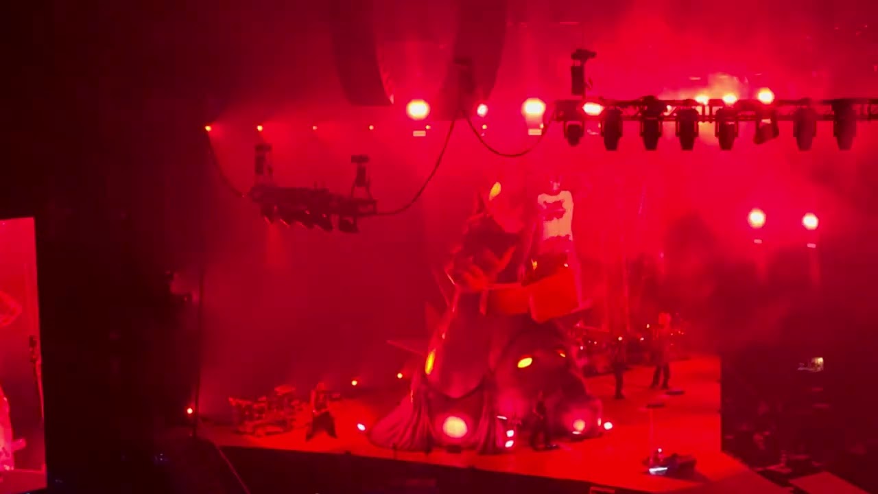 MGK LOST AMERICANA LIVE - BERLIN 24.02.2026 Machine Gun Kelly 