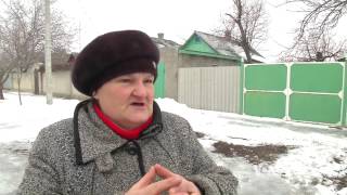 Ukrainian Neighborhood Divided Over Conflict
