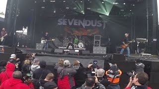 Sevendust  -  Black (live at Louder Than Life 2015)