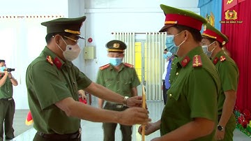 Trao khen thưởng cho tập thể và cá nhân bắt nhanh đối tượng trộm cắp tài sản