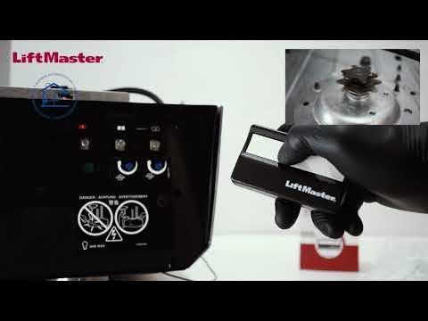 MEMORIZAR CONTROL 4330E EN OPERADOR 4410E LIFTMASTER - YouTube