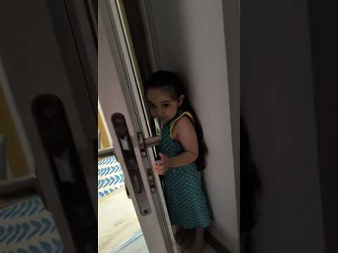 سني منخور غزولة مستخبيه من كرم بدو يضربن    