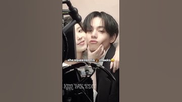 The way IU squeezed Taehyung