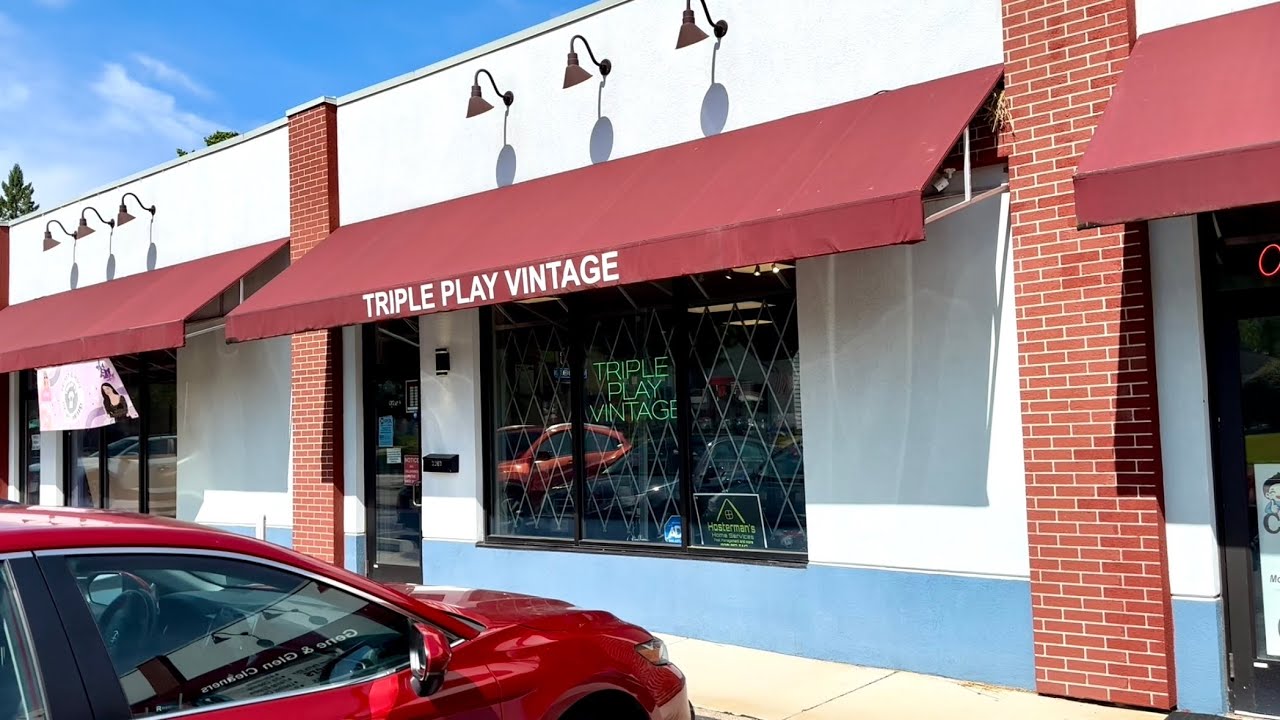 I SPENT NEARLY $1,000 AT OHIO’S BEST SPORTS CARD SHOP !