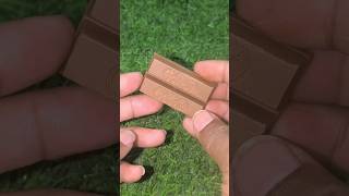 ASMR Satisfying Kitkat Chocolate 🍫 Nestlé Kitkat #shorts #shortvideo #chocolate #vairal #testy
