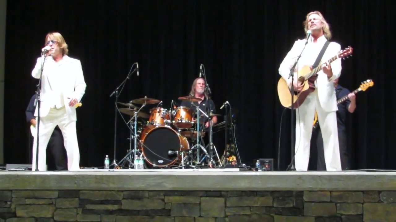 “Islands in the Stream” Bee Gees Tribute by Staying Alive! YouTube “Islands in the Stream” Bee Gees Tribute by Staying Alive! YouTube