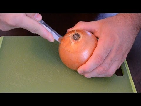 I Had No Idea This Simple Trick Could Stop Onions From Ever Making Me Cry Again