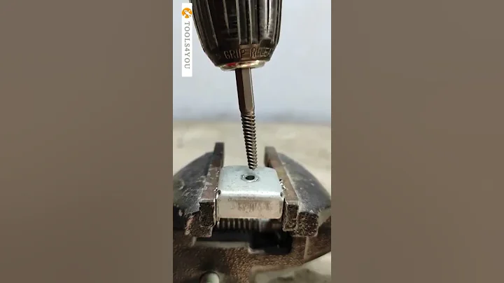 Broken screw extractor