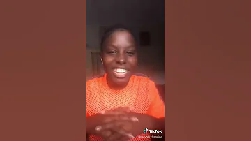 Celeb Joueur De Ballon Chanté Par Une Femme 