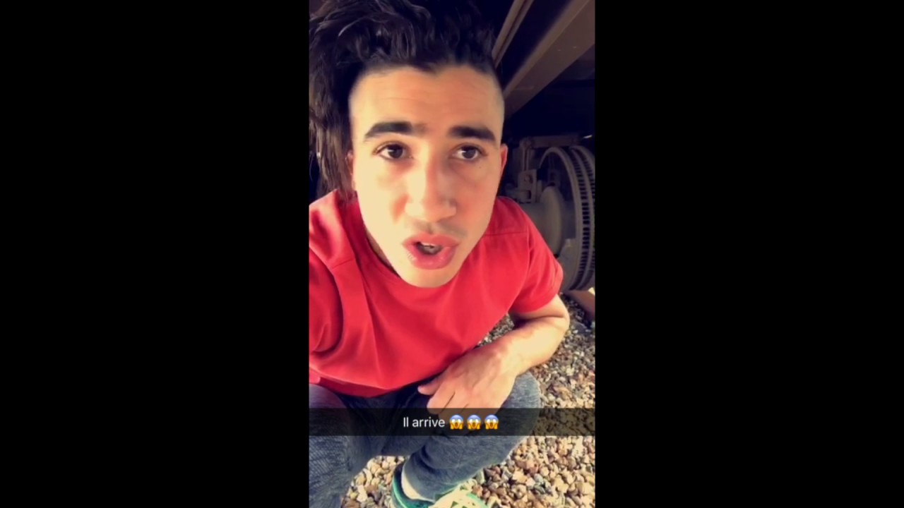 L'Acrobate - Essayer de conduire un train + Poursuite (SnapChat) - YouTube