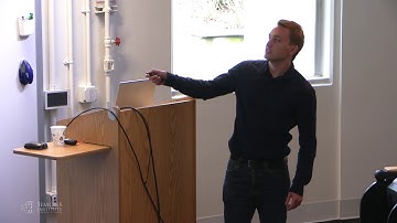 A Combinatorial Approach to Complexity Transitions in Quantum Physics