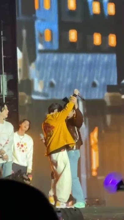 Taekook dancing during airplane pt2 😩 #bts #v #taekook #jk #ptdonstage #ptdonstagelv #btsconcert