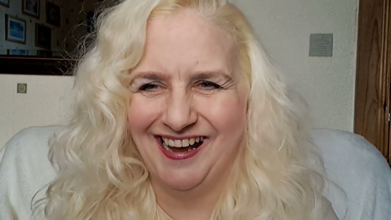 Advice on how to find a good tarot reader or psychic medium in the UK | Susan Golden