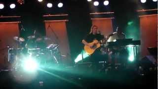 Video thumbnail of "Alkinoos Ioannidis-O kosmos pou allazei-theatro vraxwn 2012.MP4"