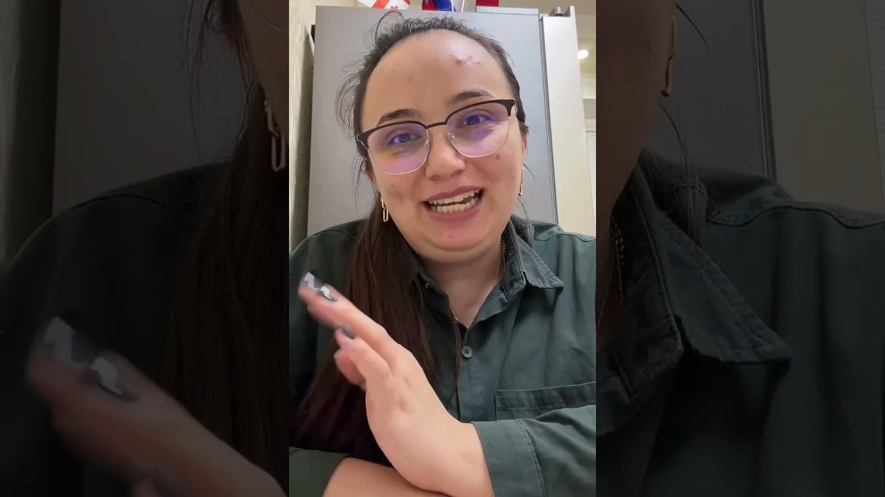 Ayma Moskvada evində rus salatı düzəldir,Aynur maraqlı açıqlamalar verdi🥰