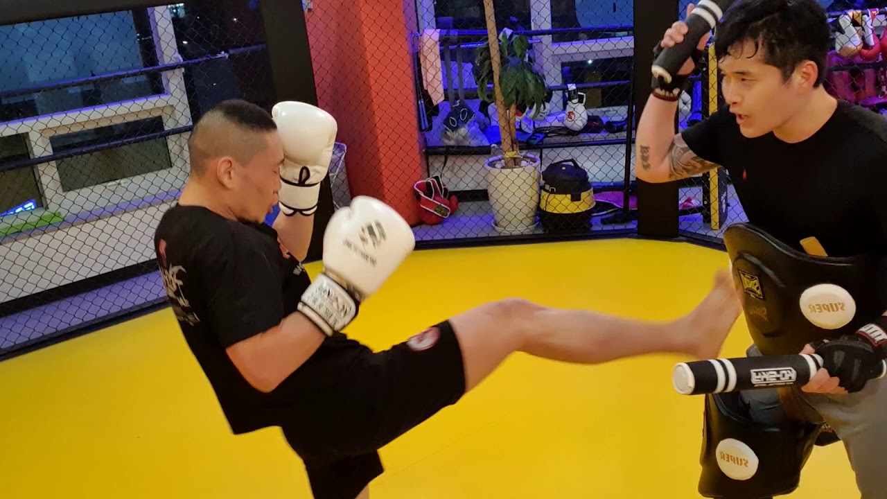 Kickboxing. Pad work YouTube