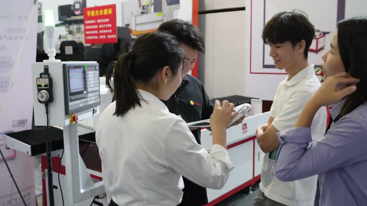 Patiently and professionally introduced CNC high speed drilling machine in our customers