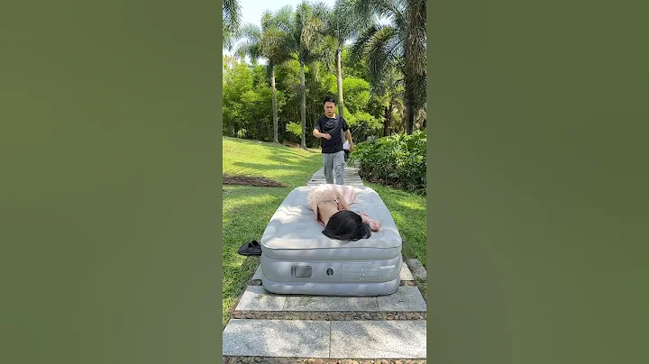 Poor Girl Sleeping On Road🥹💔😱#shorts#ytshorts