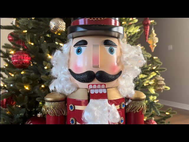 11th day of Christmas: Nutcracker | Mini ASMR