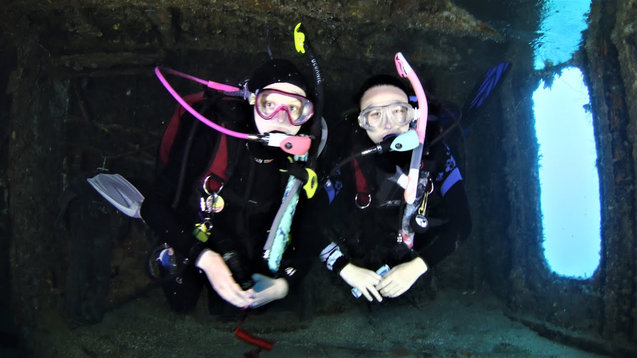 Episode 512 Utila and the Santa Rosa Blue Hole Epic Scuba Diving