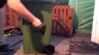 D I Y | Wheely Bin Compost Bin |