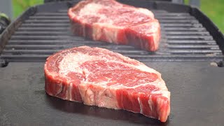 Griddle vs Grates: Steak | Weber Q Griddle vs Weber Q Grates