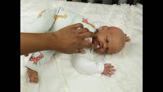 Silicone Baby First Bottle Feeding Posing Babies...