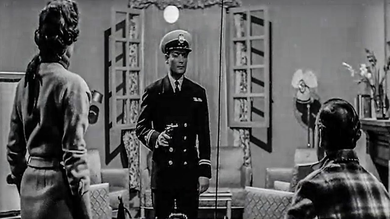 الظابط المصري وقع شبكة الجواسيس الانجليز وفهمهم انه خاين وبيعشق الفلوس