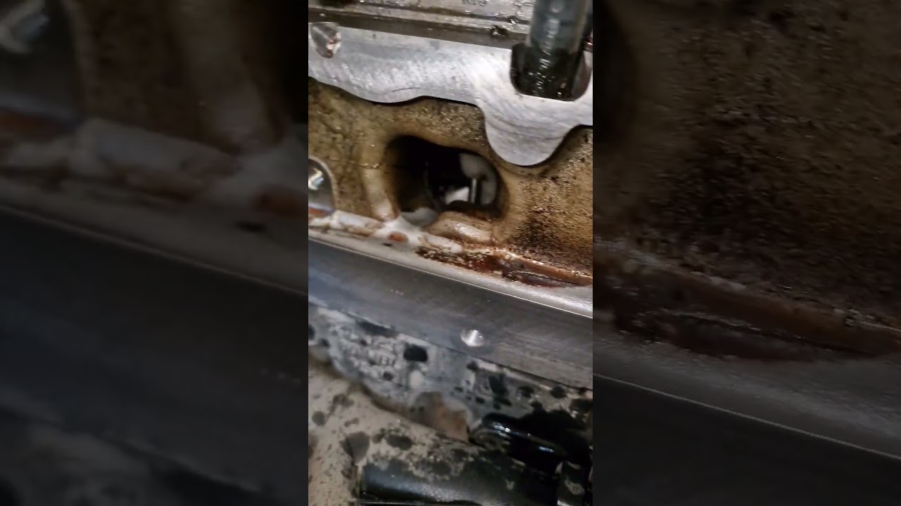Vw golf mk 7 1.6 tdi coolant leaking problem,intake manifold 