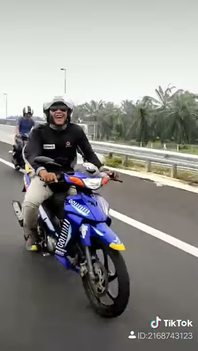abah2 sangap trotal katanye😂