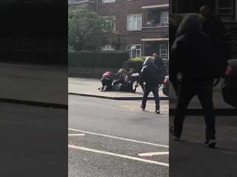 Police unable to arrest roadman(Gone Wrong) - YouTube