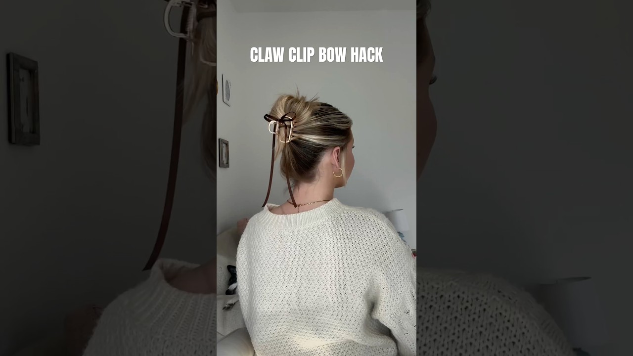 Claw clip bow hair 