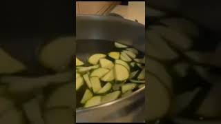 Як приготувати макарони з кабачками #рецепти #food #простоісмачно #cooking #готуватилегко #смачно