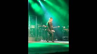 Anastacia - Resurrection Tour Warsaw - Sick and Tired (Elle Cato giggle)