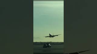747 Pilot Slams Engine Pod Into LAX Runway