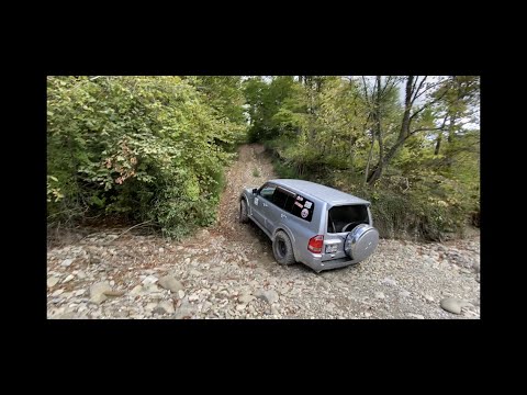 Mitsubishi Pajero 3 Muddy hill climb/მიცუბიში პაჯერო 3, ქვიან და ტალახიან აღმართზე