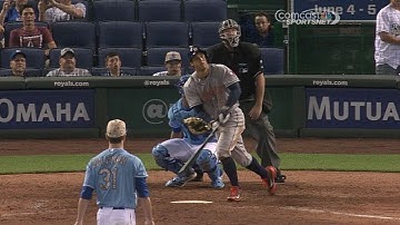 HOU@KC: Springer notches four hits, makes great grab