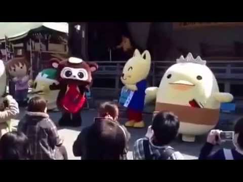 豊川いなり寿司フェスタ 踊るいなりんすわポンバリーさん