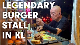 THE KING OF BURGERS! Brader John’s Famous Burger Stall In TTDI, KL | Malaysian Street Food