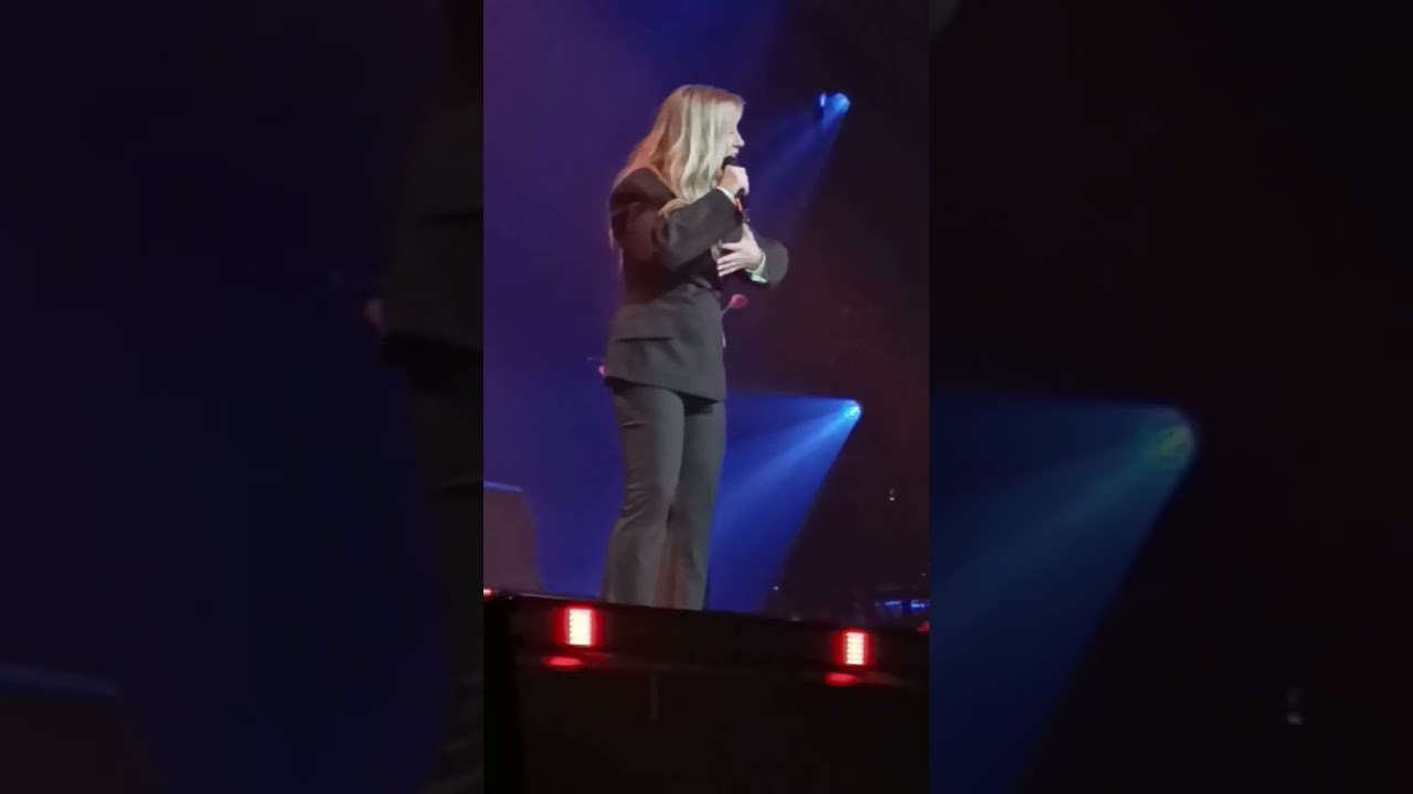 Lara Fabian - Je suis de toi - live concert - Düsseldorf - 06-06-2025