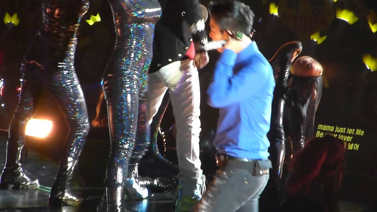 [HD FANCAM] Big Bang - Fantastic Baby (Alive Tour in Singapore - TOP focus)
