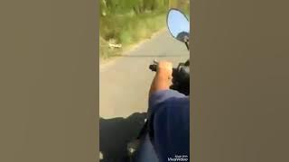 Video viral jatuh dari motor pada saat live' rem taik, taik rem'