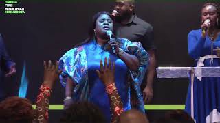 🙌🎤A Moment of Powerful Worship with Min Favor Dennis  & Wonder Choir #ofmminnesota!🙌🔥🧡