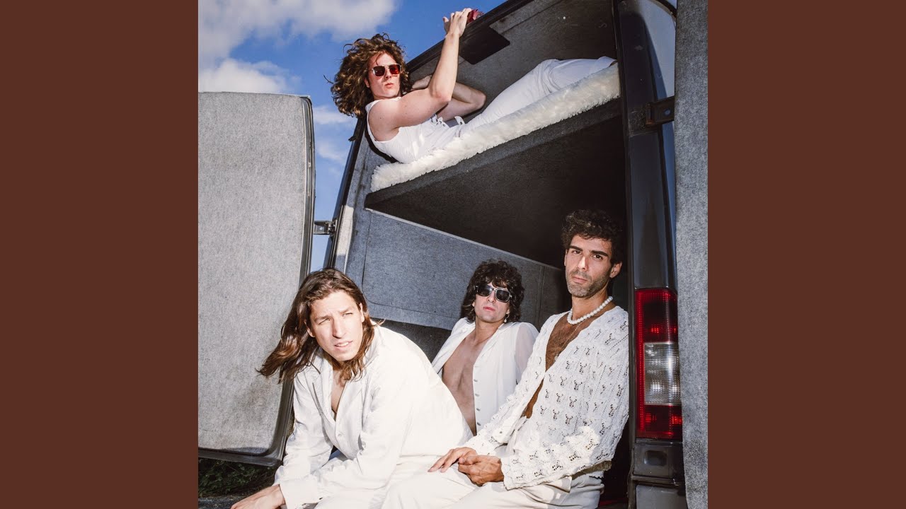 在 YouTube 上观看 Breeze 在 YouTube 上观看 Breeze