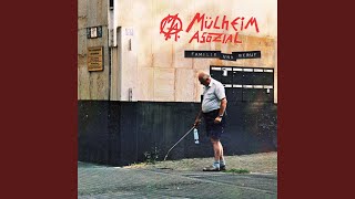 Video thumbnail of "Mülheim Asozial - Kevin"