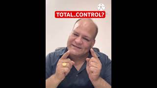 किसान कुछ नहीं करता था… फिर भी लाखों कीड़े खुद मर जाते थे?