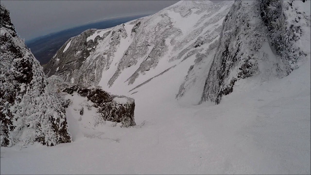 1805富良野岳クマゲラシュート