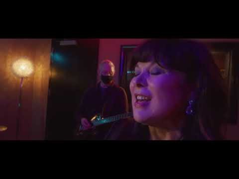 Ann-Wilson-Rooster-Alice-In-Chains-Cover