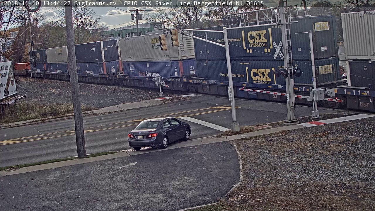 11- 10-2018 13:43 sb stack CSX 5437 CSX 4769 Q158 - YouTube